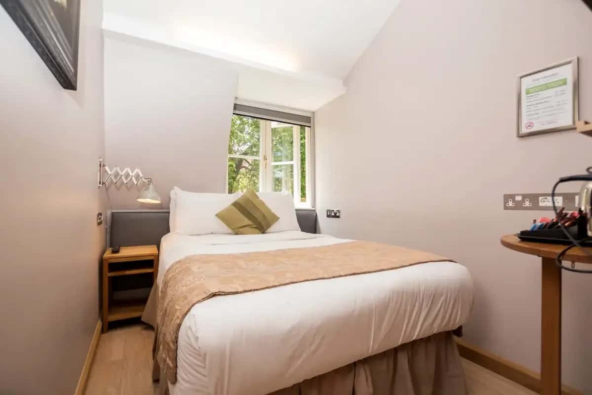 Double Room at Arosfa Hotel London