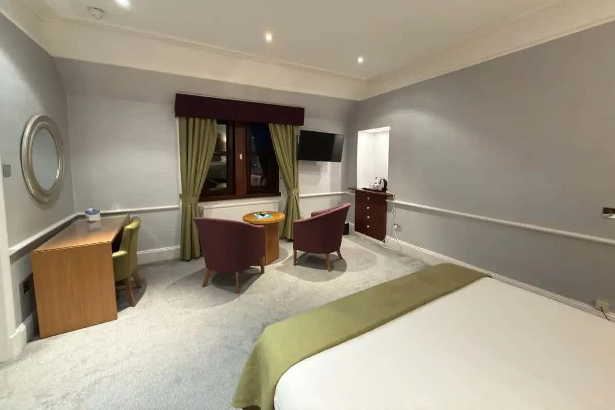 Executive Double Room in Craigmonie Hotel