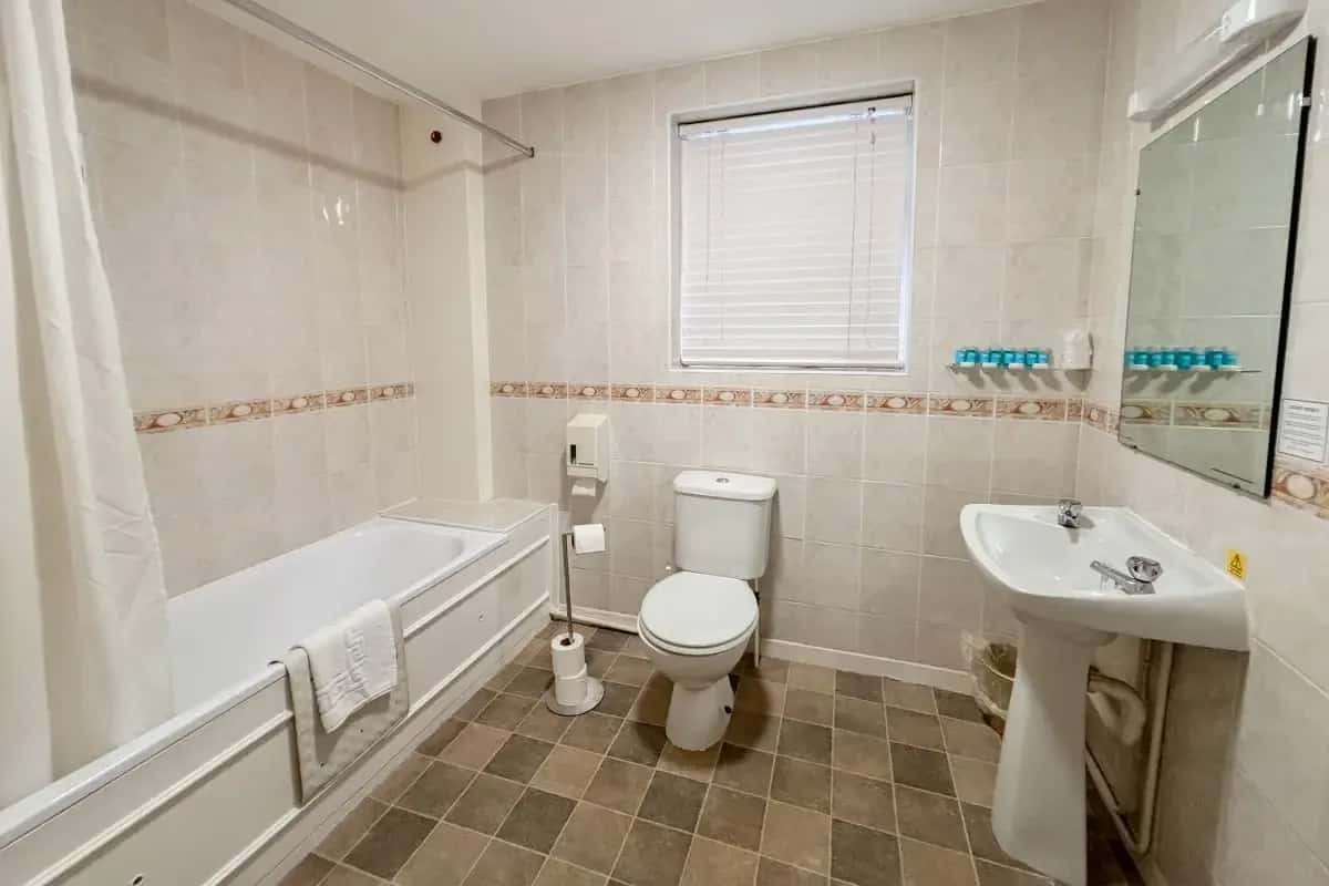 Bathroom in Family Room at The Hand Hotel Llangollen