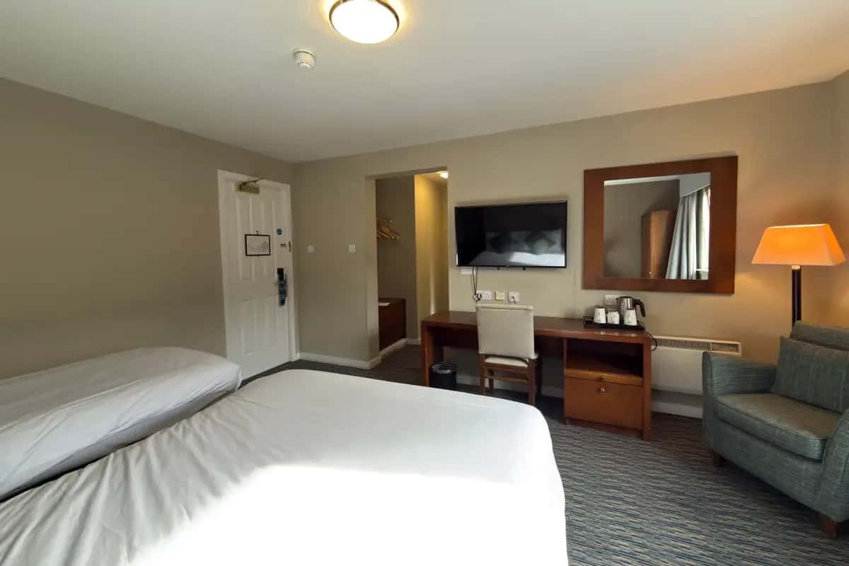 Family Room with Queen sized bed and Single bed