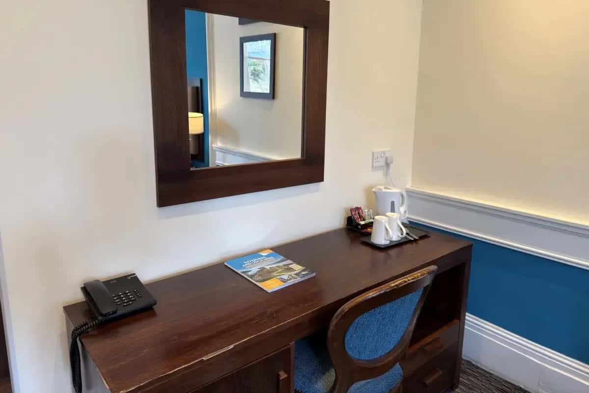 Ness Suite Room with King sized bad
