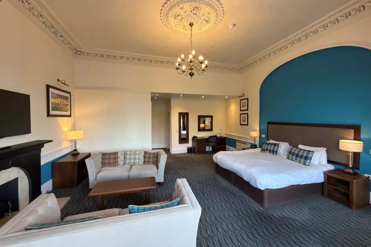 Ness Suite Room with King sized bad