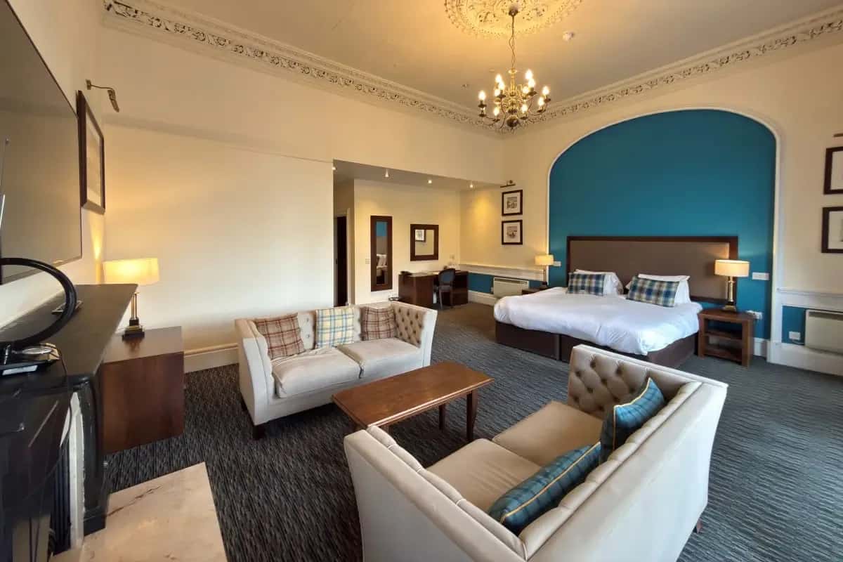 Ness Suite Room with King sized bad