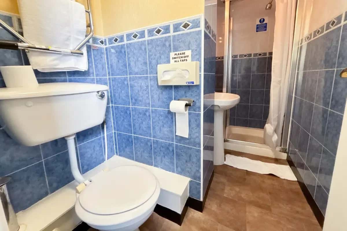 Single Room (1)