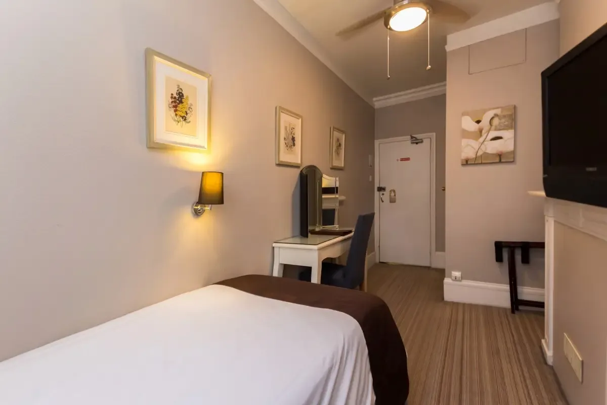 Single Room at Arosfa Hotel London