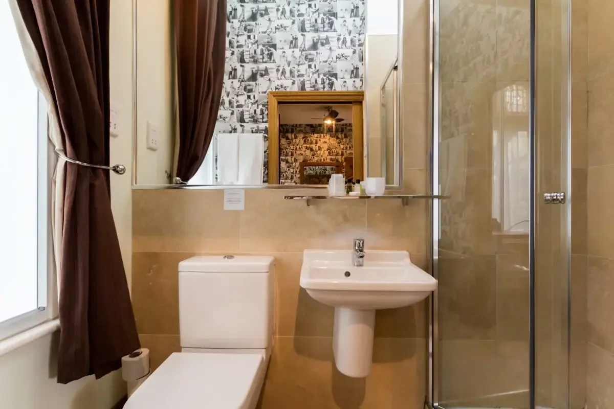 Single Room at Arosfa Hotel London
