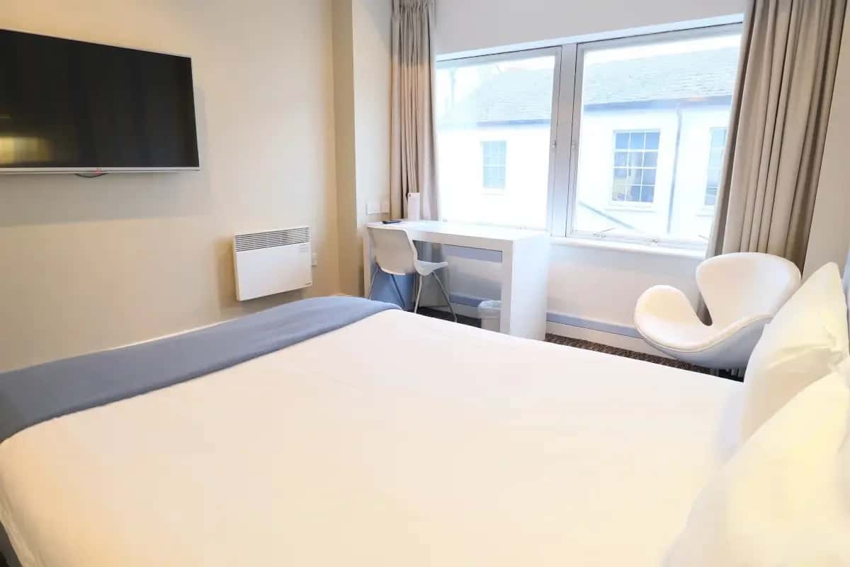 Standard Double Room in Citrus Hotel Cheltenham