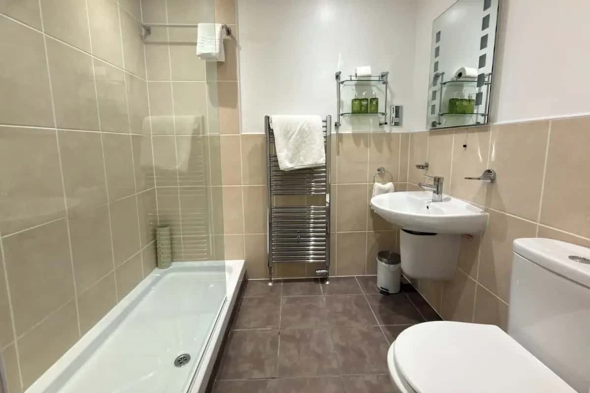 Standard Single Room in Craigmonie Hotel