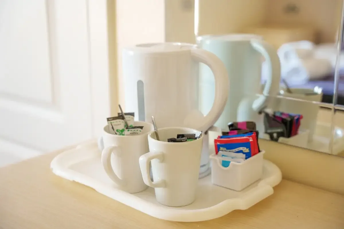 Tea and coffee maker