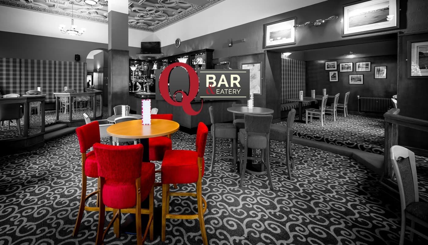 Q-Bar & Eatery โดย Compass Dining