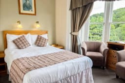 Double Room (5)