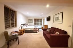 Family Room in Cragminie Hotel