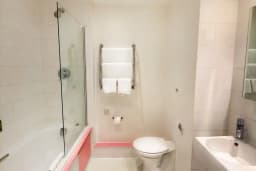 Family Studios in Citrus Hotel Cheltenham