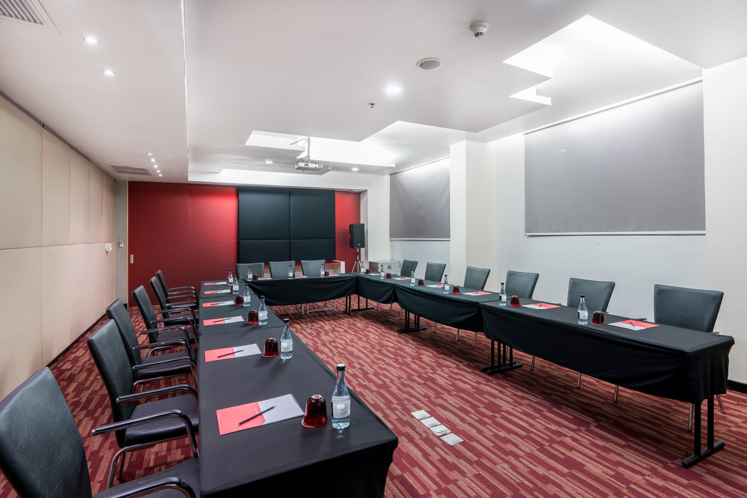 MEETING ROOM in Galleria 10 Bangkok hotel