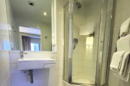 Quad Room in Citrus Hotel Cheltenham