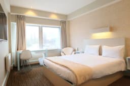 Standard Double Room in Citrus Hotel Cheltenham