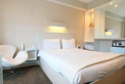 Standard Double Room in Citrus Hotel Cheltenham