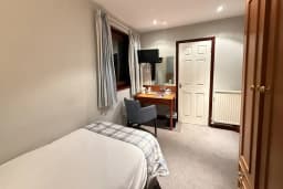 Standard Single Room in Craigmonie Hotel