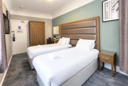 Twin Room at The Lord Nelson Hotel Lime-Street, Liverpool