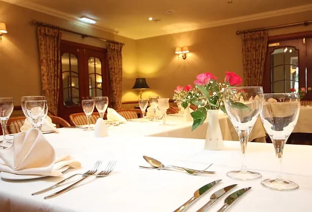 Dining & Events โรงแรม Strathburn Hotel Inverurie